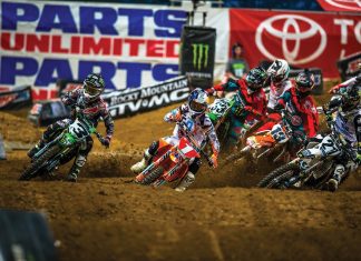 2018 Monster Energy Supercross Championship Races into Tampa