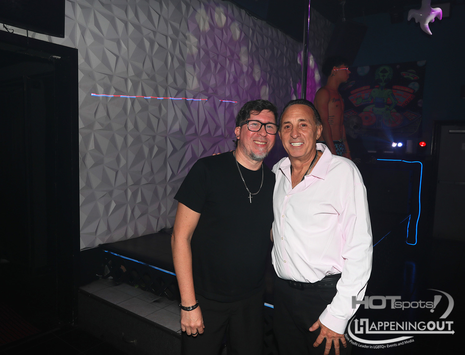 PHOTOS – Leo Levine Live at LeBoy | Hotspots Magazine Hotspots Magazine
