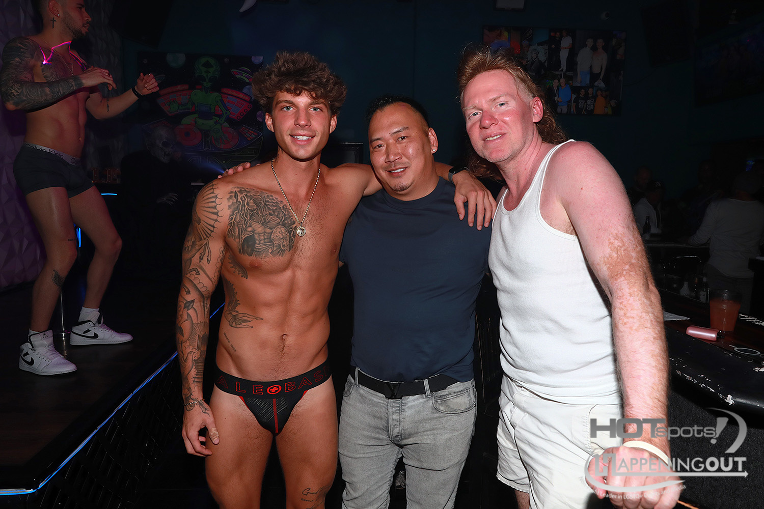PHOTOS – Leo Levine Live at LeBoy | Hotspots Magazine Hotspots Magazine