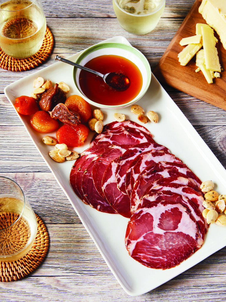 Easy, Elegant Charcuterie Boards for Effortless Holiday Hosting