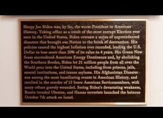 Trump Adds Insulting Plaques Under Obama and Biden White House Portraits