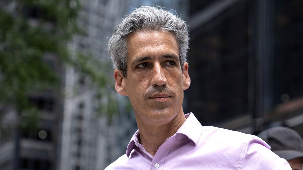 Daniel Biss Defeats Gen-Z Challenger in Illinois Primary, But Only by Four Points